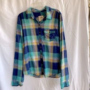 Hollister, Men’s Button Down Shirt, Long Sleeves, size Medium